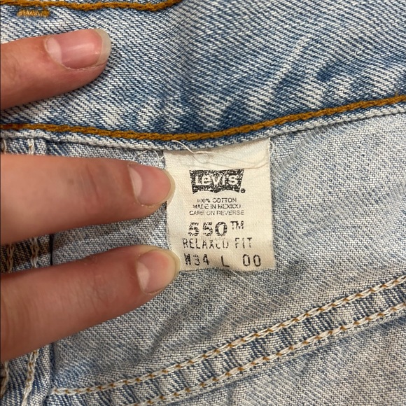 Vintage Levi’s 550 Shorts - Picture 3 of 8